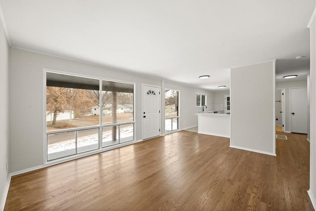 5010 Crisp Avenue — photo 2