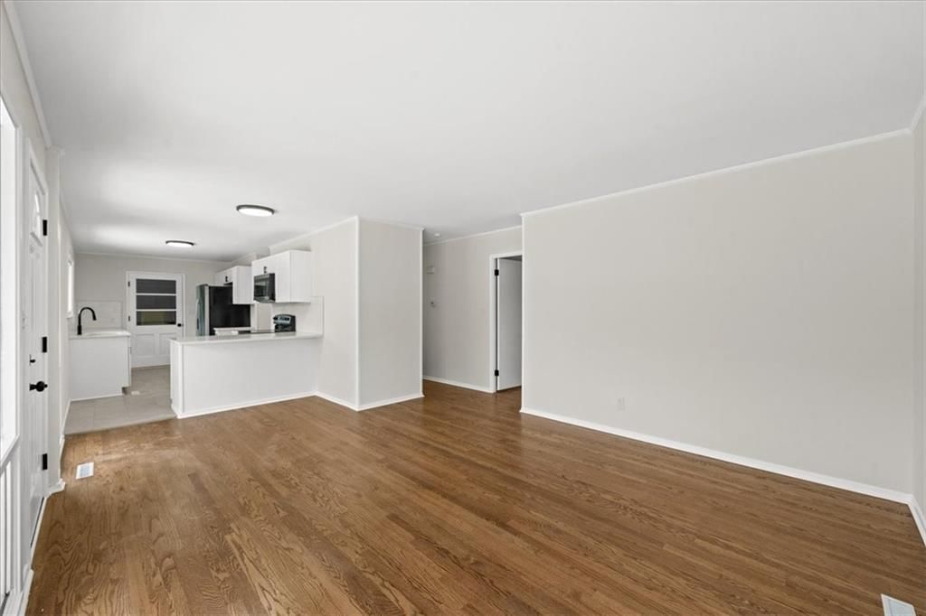 5010 Crisp Avenue — photo 4