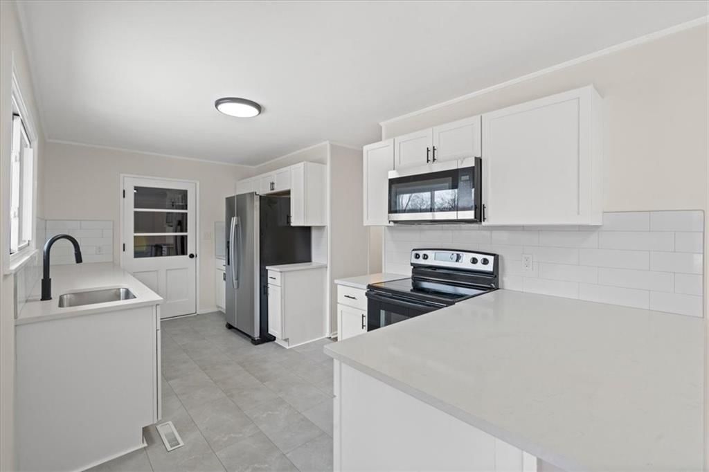 5010 Crisp Avenue — photo 6