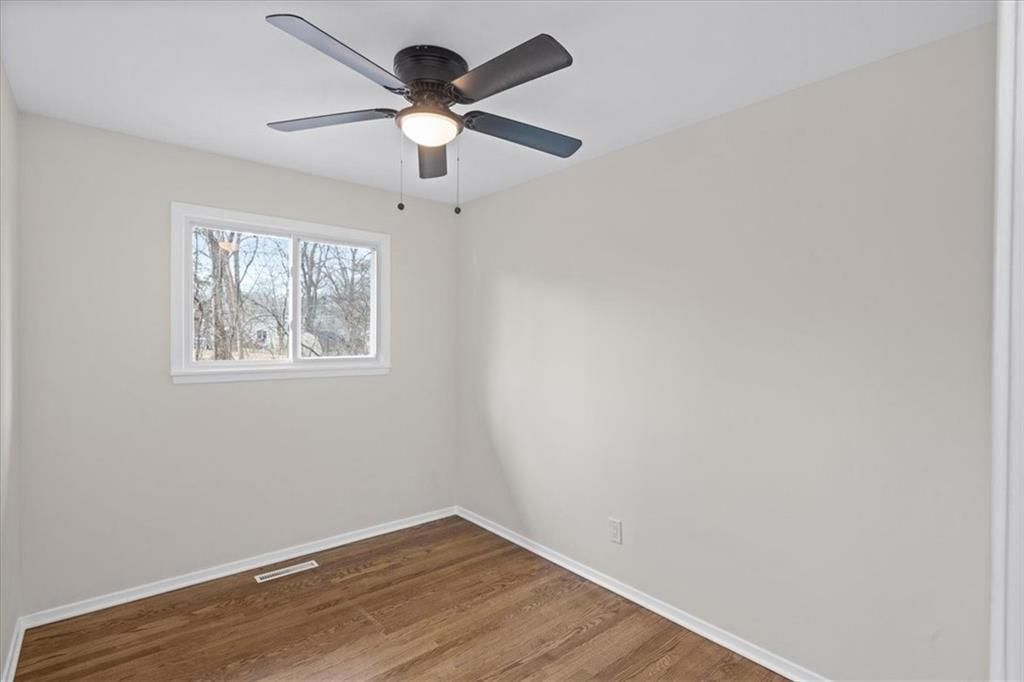 5010 Crisp Avenue — photo 11