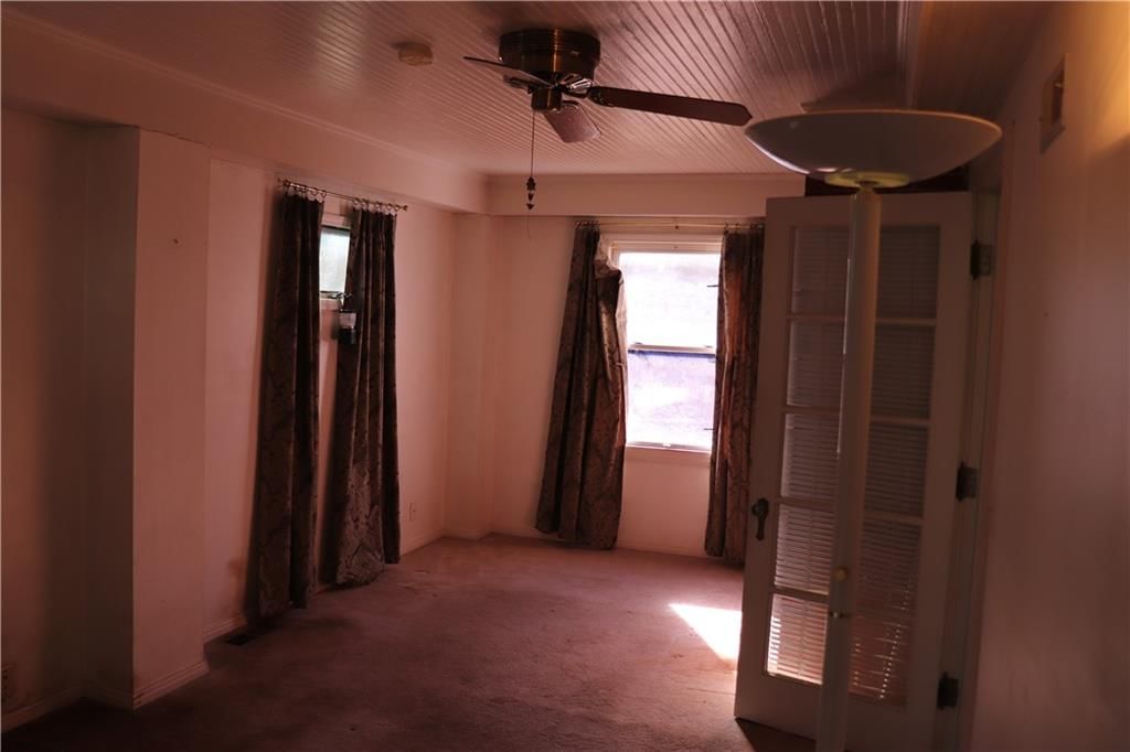 520 E 66th Terrace — photo 5