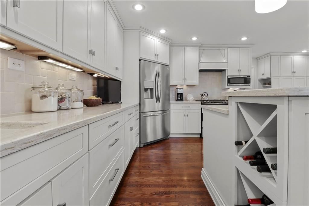 6330 Kennett Place — photo 12