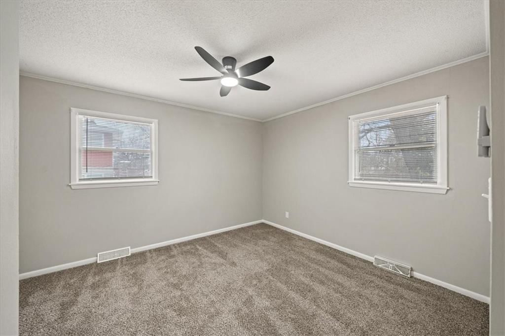 612 Christopher Street — photo 12