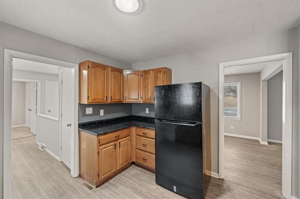 612 Christopher Street — photo 22