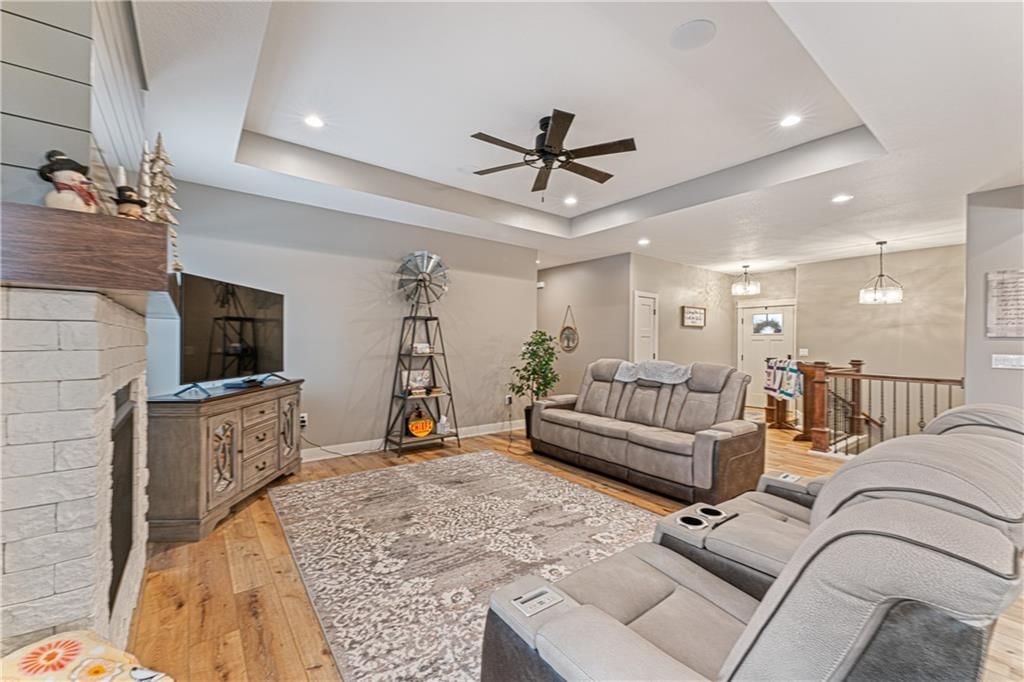 909 Captain Merriman Drive — photo 2