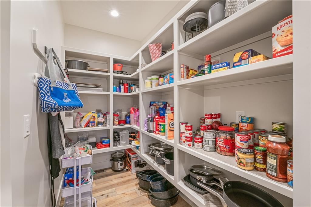 909 Captain Merriman Drive — photo 12
