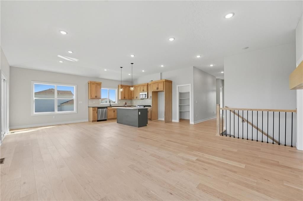1921 SW Hightown Drive — photo 18