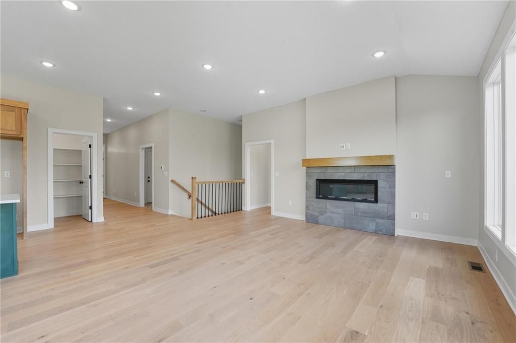 1921 SW Hightown Drive — photo 19