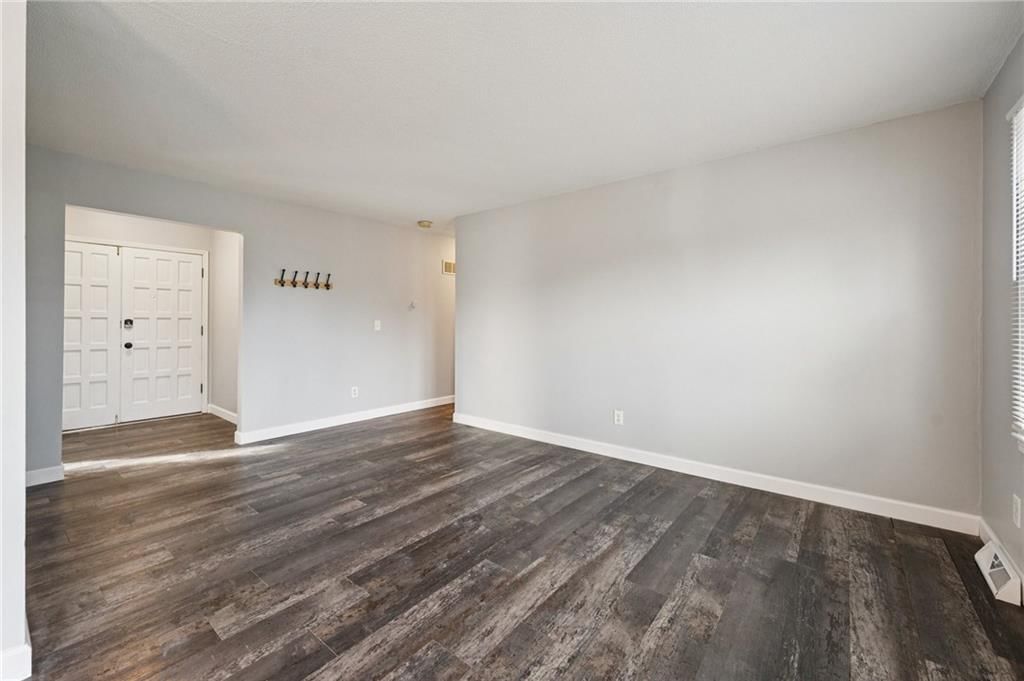 101 SE BRENTWOOD Drive — photo 8