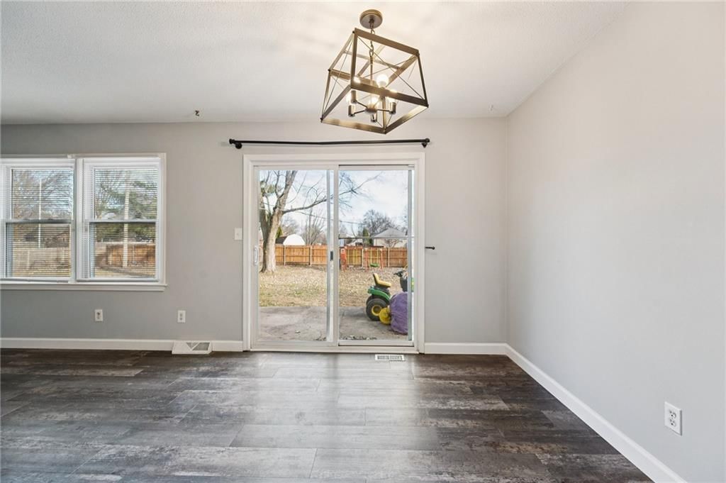 101 SE BRENTWOOD Drive — photo 10