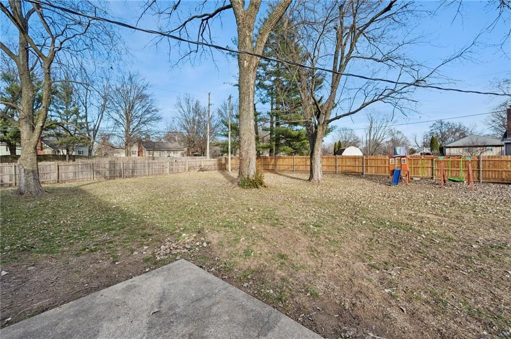 101 SE BRENTWOOD Drive — photo 28