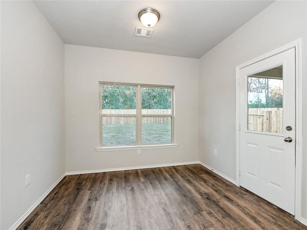 861 N Buckeye Street — photo 7