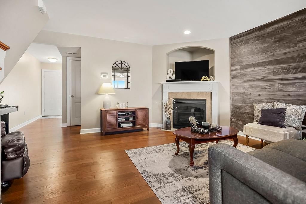 21009 Millridge Street — photo 3