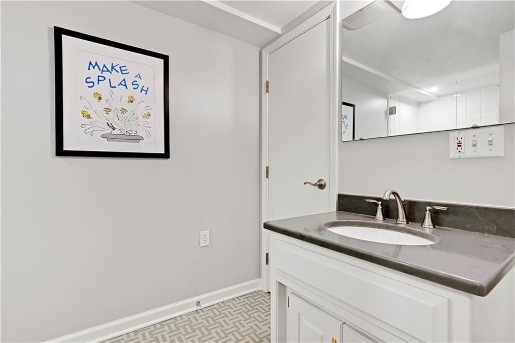 8601 Juniper Lane — photo 44