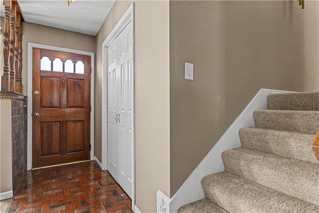 2704 NE 67th Place — photo 3