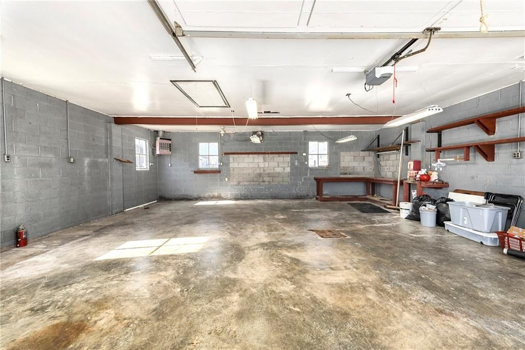 1300 Cherokee Street — photo 26