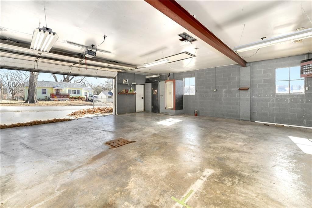 1300 Cherokee Street — photo 27