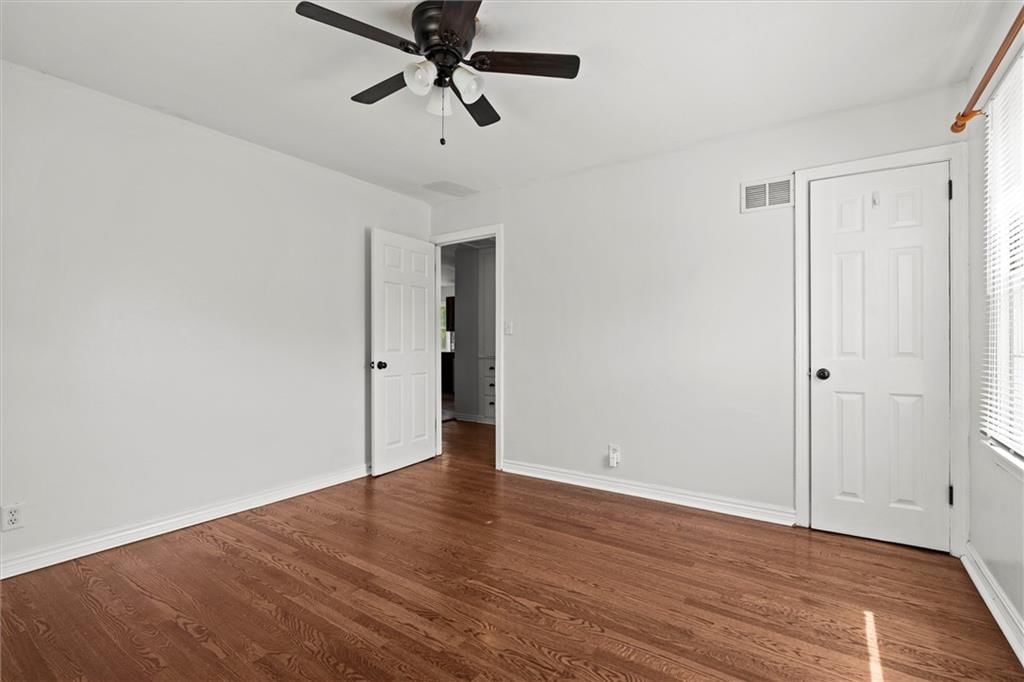 7135 Main Street — photo 15