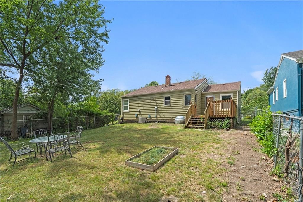 7135 Main Street — photo 28
