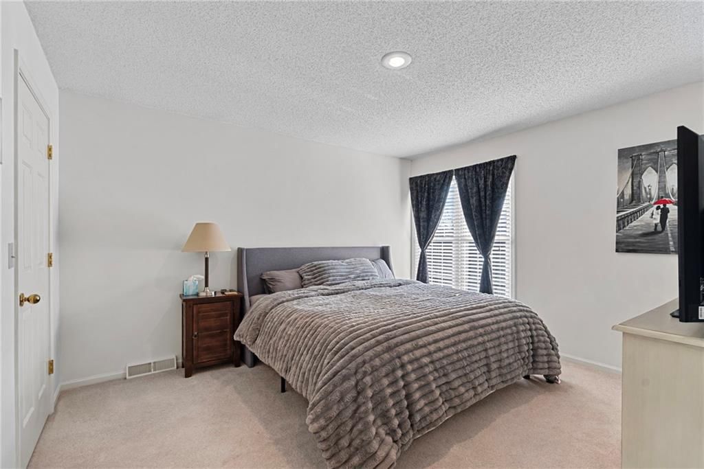 11332 KING Street — photo 11