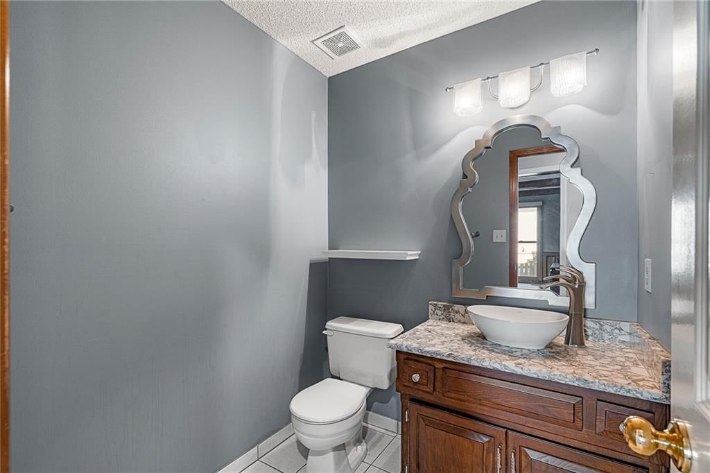 10405 King Street — photo 30