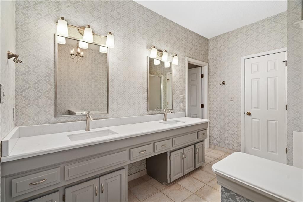 10405 King Street — photo 38