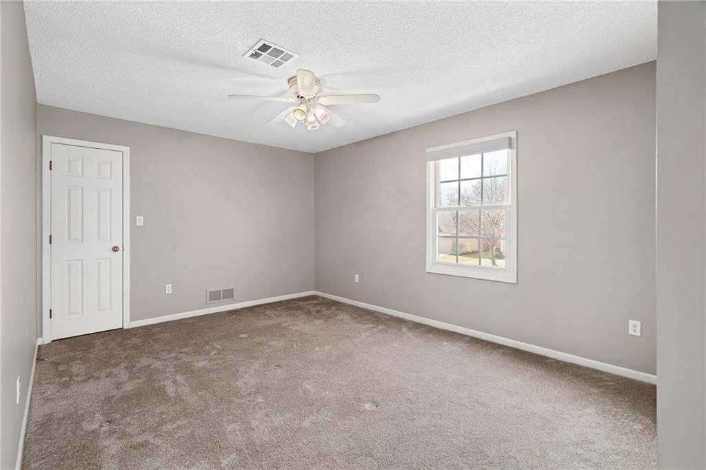 10405 King Street — photo 41