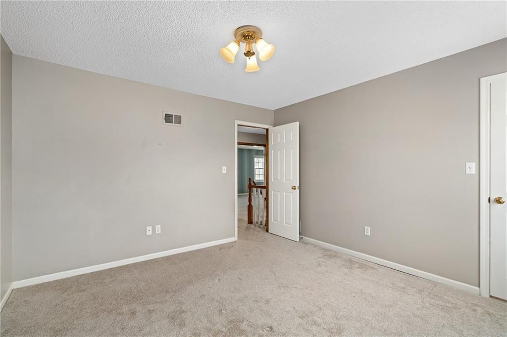 10405 King Street — photo 44