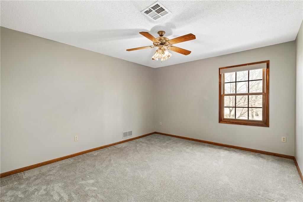 10405 King Street — photo 46