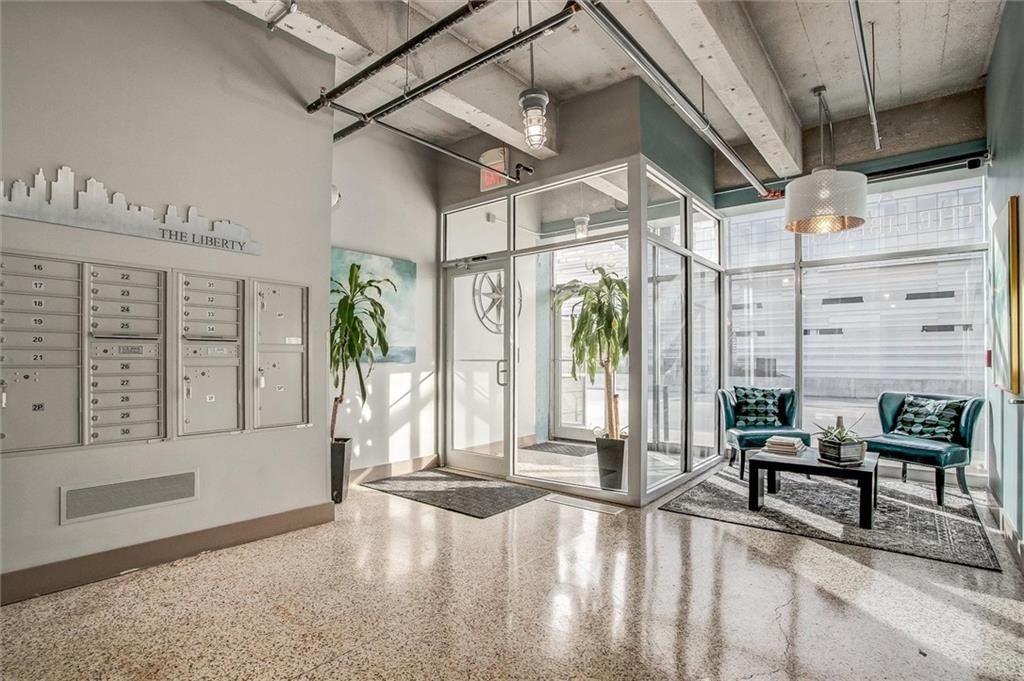 360 W Pershing Road — photo 25