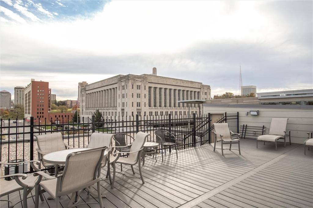 360 W Pershing Road — photo 28