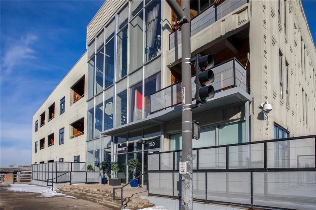 360 W Pershing Road — photo 31