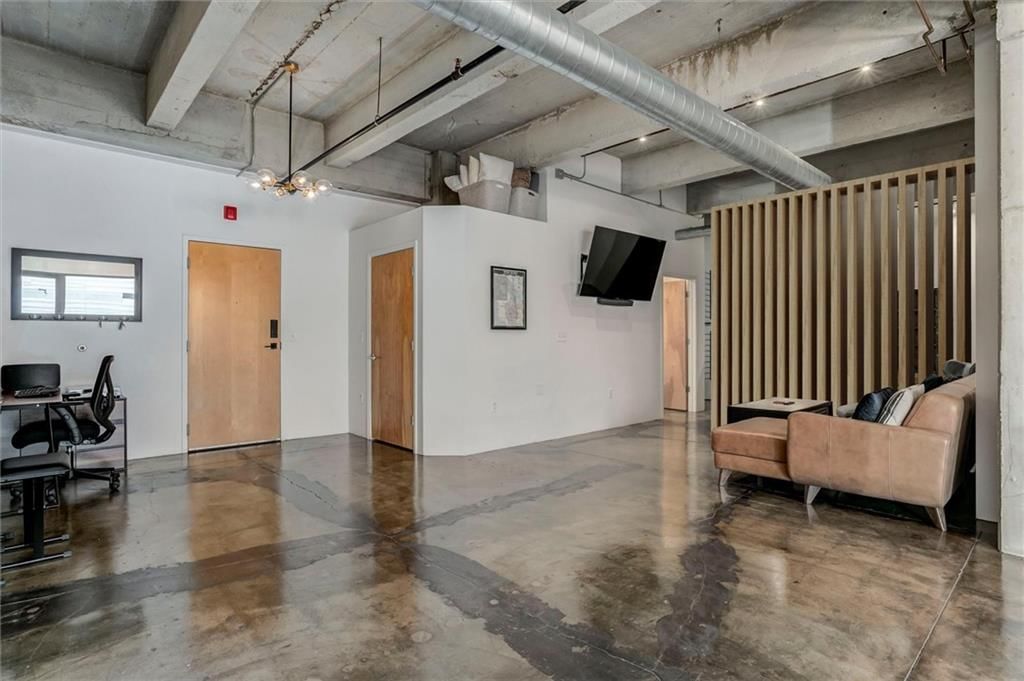 360 W Pershing Road — photo 34