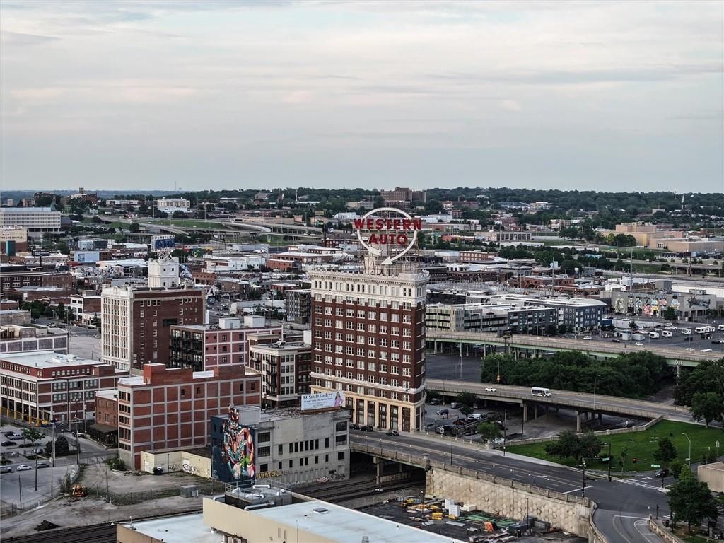 360 W Pershing Road — photo 41