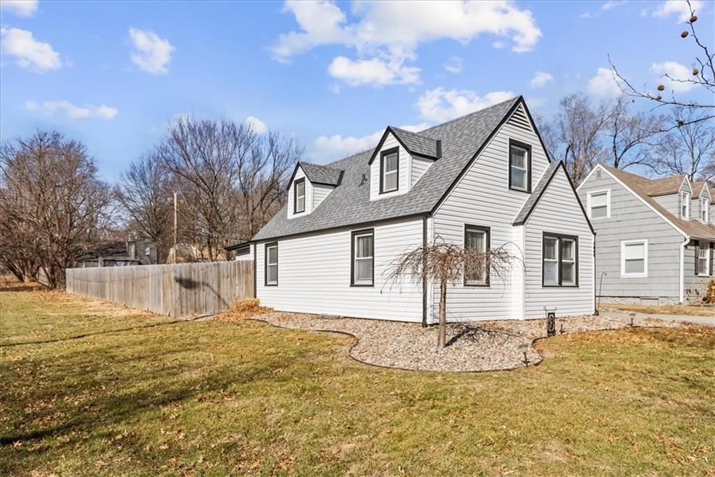 7846 Summit Street — photo 2