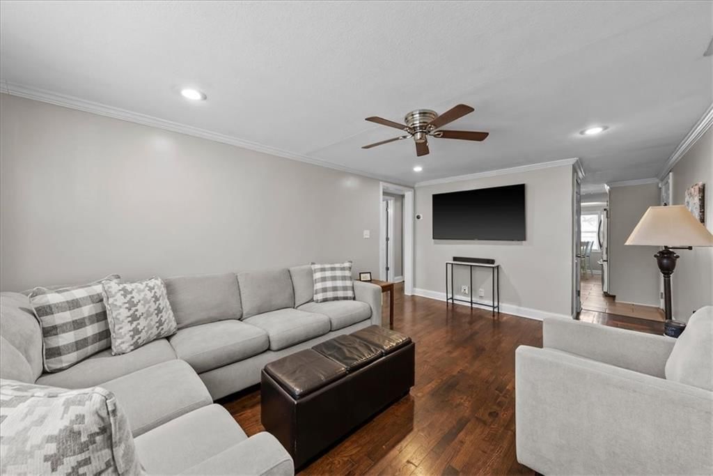 7846 Summit Street — photo 4
