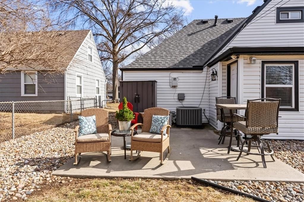 7846 Summit Street — photo 24