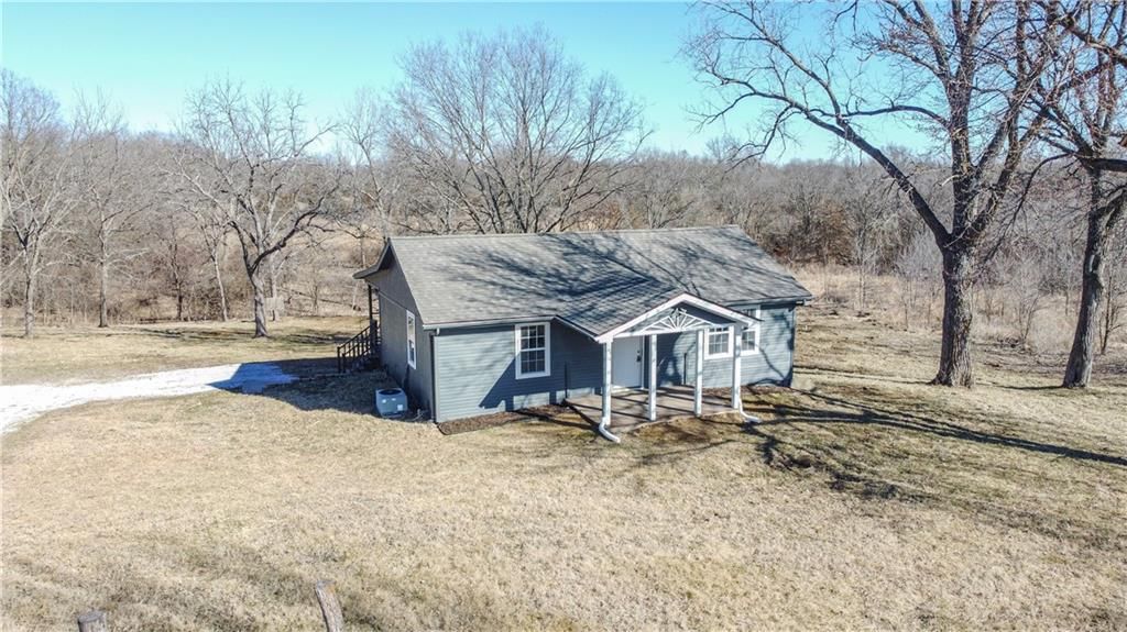 30400 E 337th Street, Garden City, MO