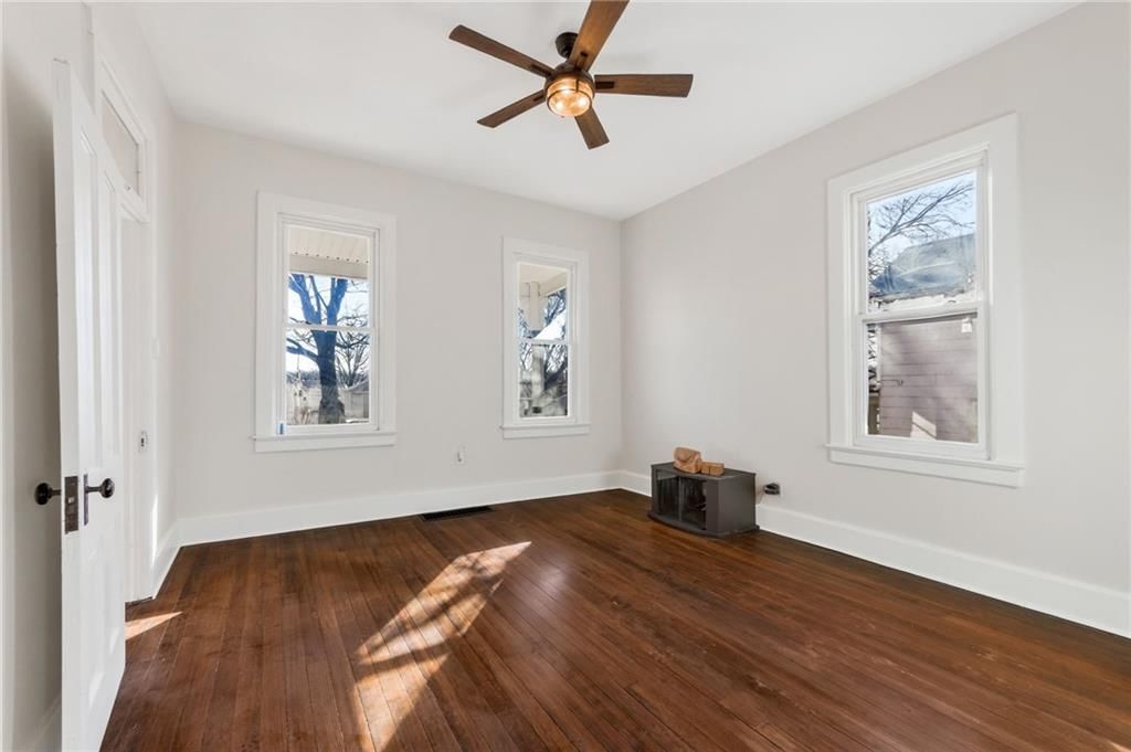 712 Seneca Street — photo 14