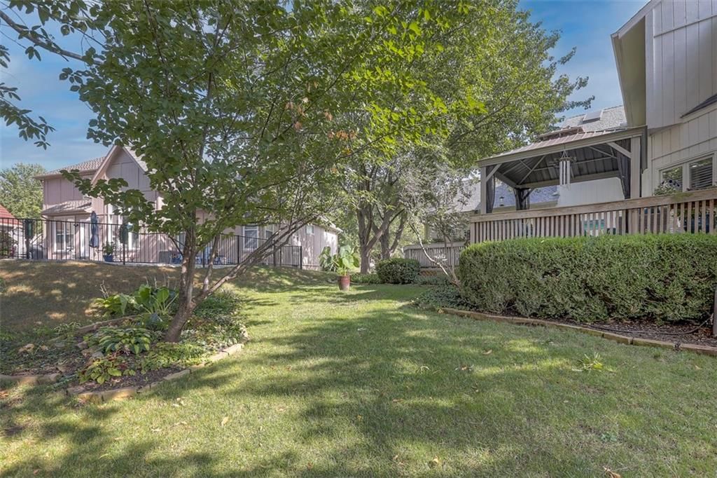 1112 NE Long Ridge Road — photo 35