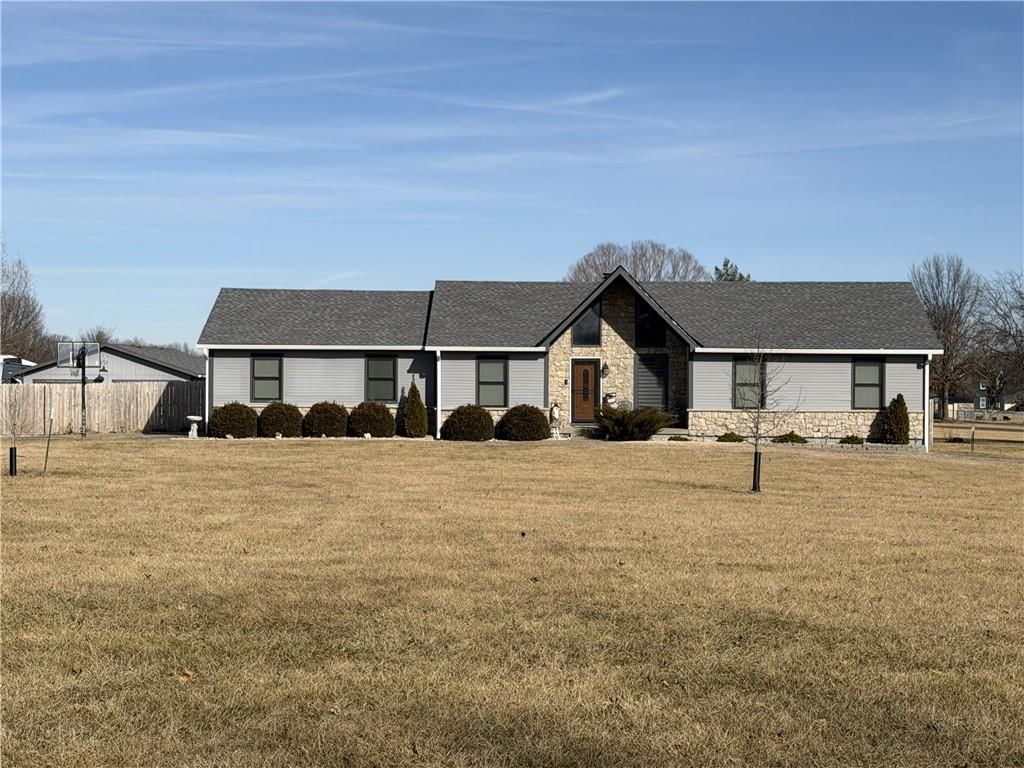 11808 E 246th Street, Peculiar, MO