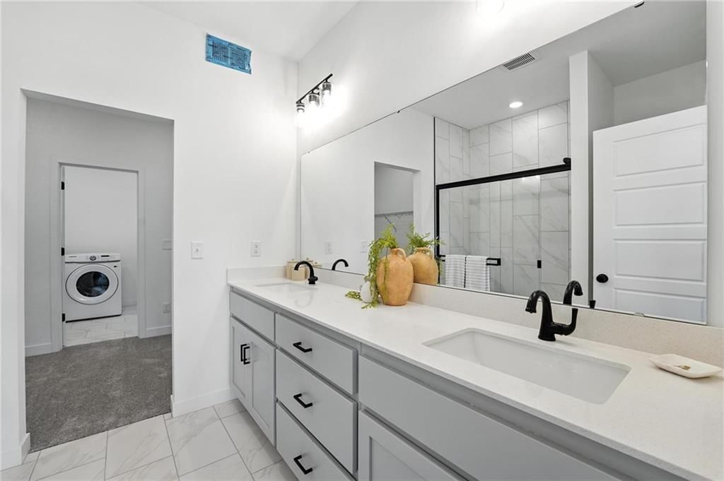 10641 N Jefferson Street — photo 13