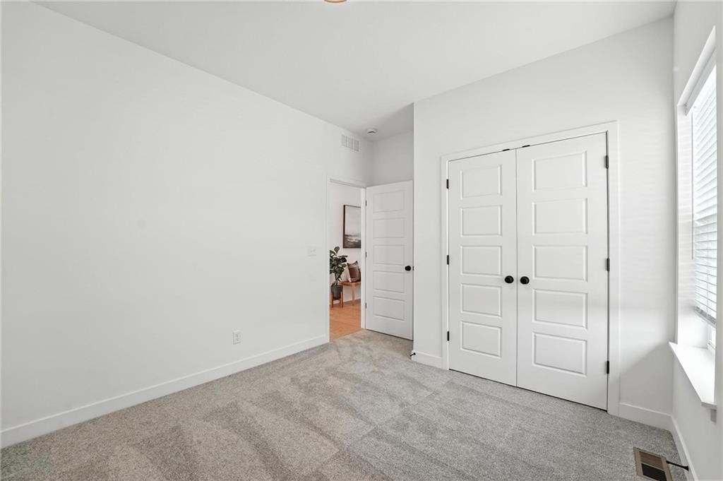 10641 N Jefferson Street — photo 18