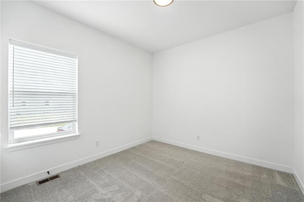 10641 N Jefferson Street — photo 19