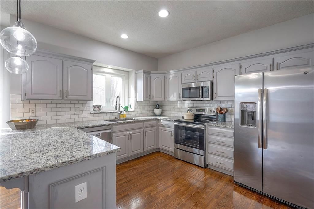 6719 W 147th Terrace — photo 14