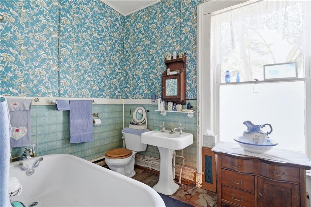 709 Herring Street — photo 40