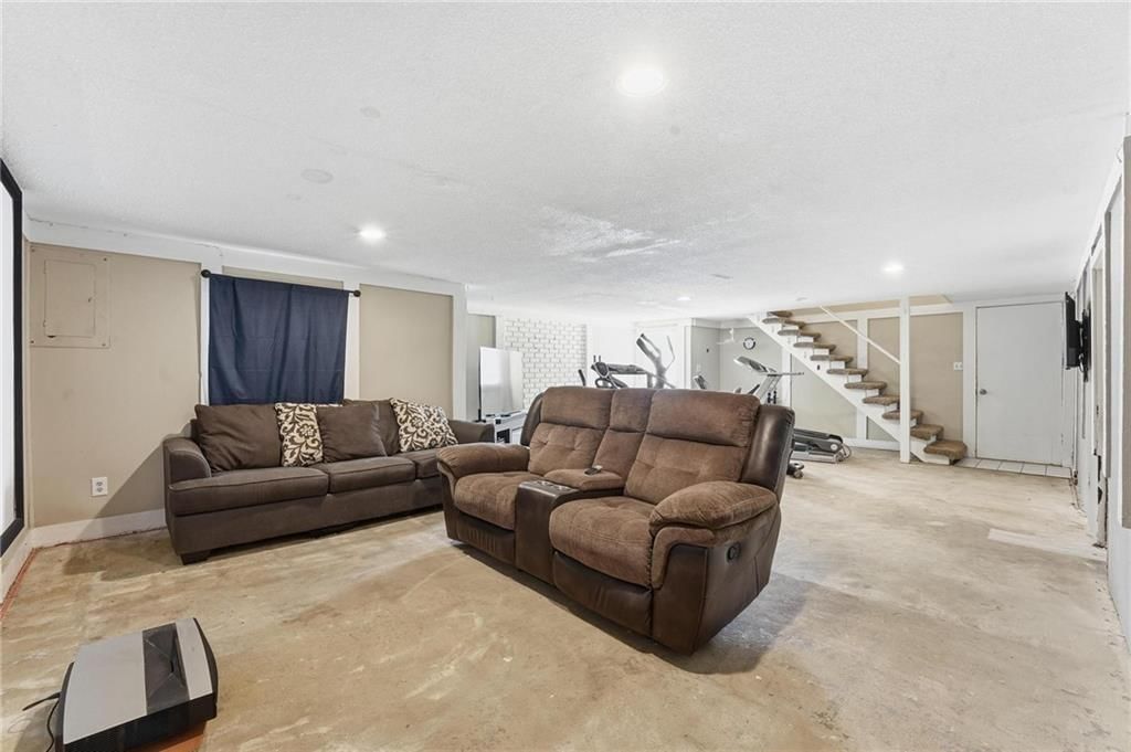 5207 Osage Avenue — photo 27