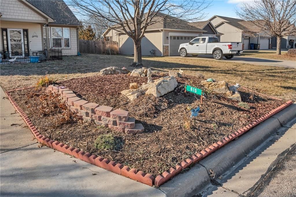 615 N Pennycress Drive — photo 38