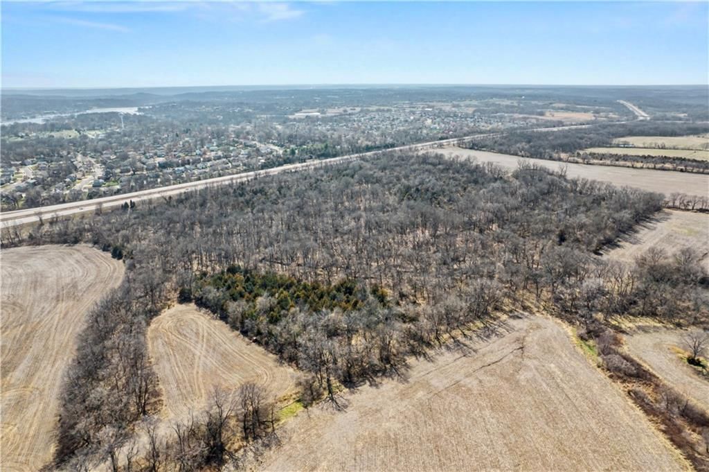 Outer Road West & N Amity Avenue — photo 12