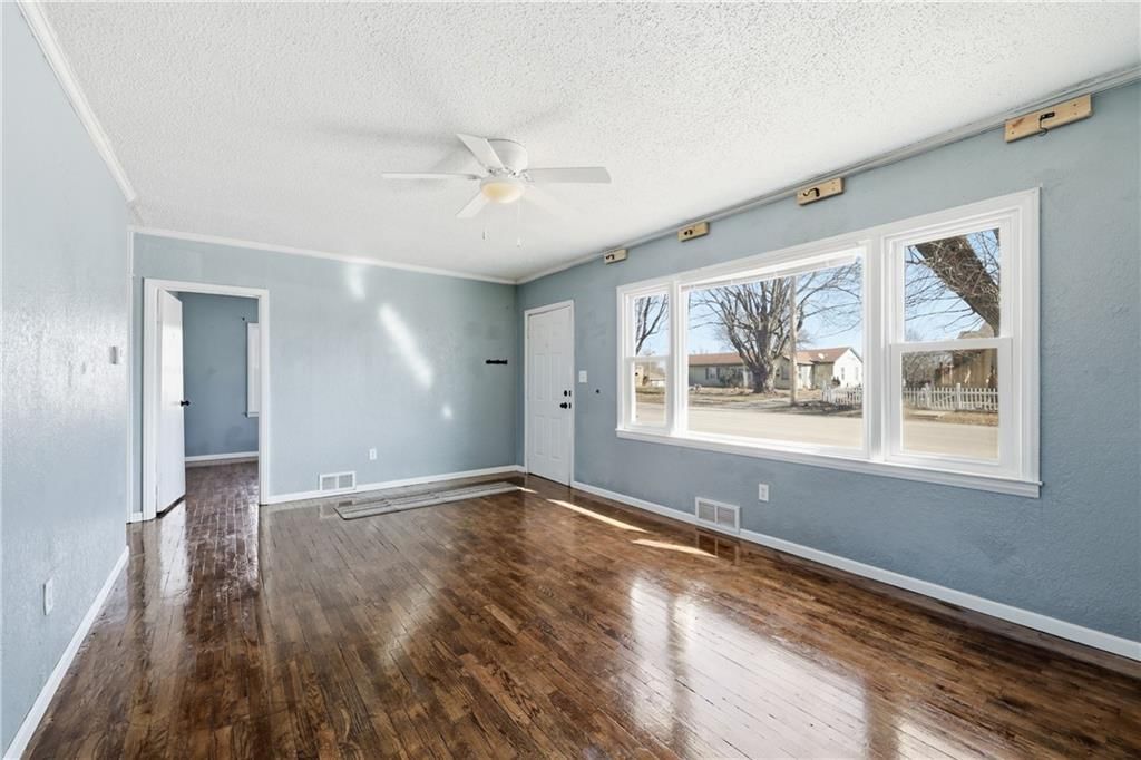 307 S 26th Street — photo 3
